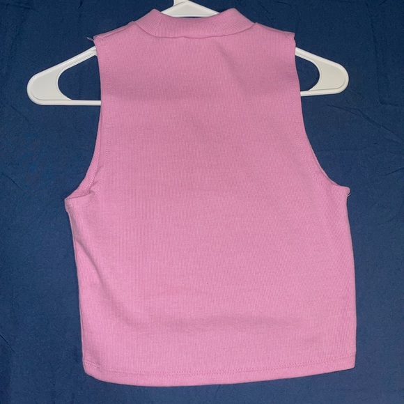 Cute Crop Top 😍 - Picture 3 of 3